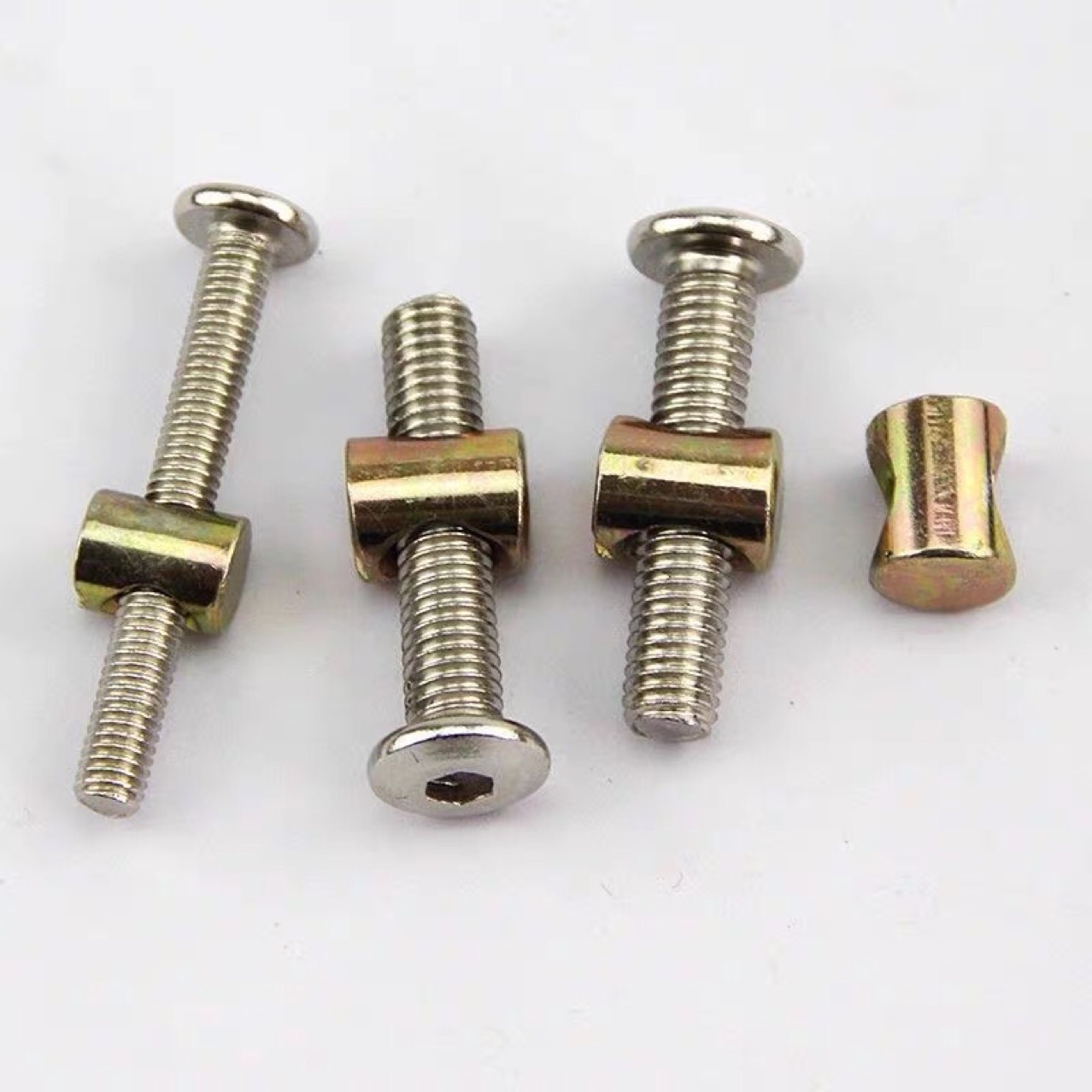 ชุดสกรูและน็อตเหล็กกล้าคาร์บอน - Furniture Hardware Barrel Nut บทวิจารณ์และราคา